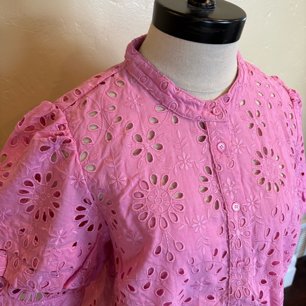 J Crew Puff-Sleeve Popover Top in Eyelet Pink Size Medium - Picture 4 of 14